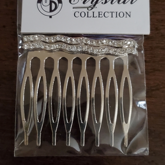 NWT Pair of Matching Small Hair Combs - Picture 2 of 3